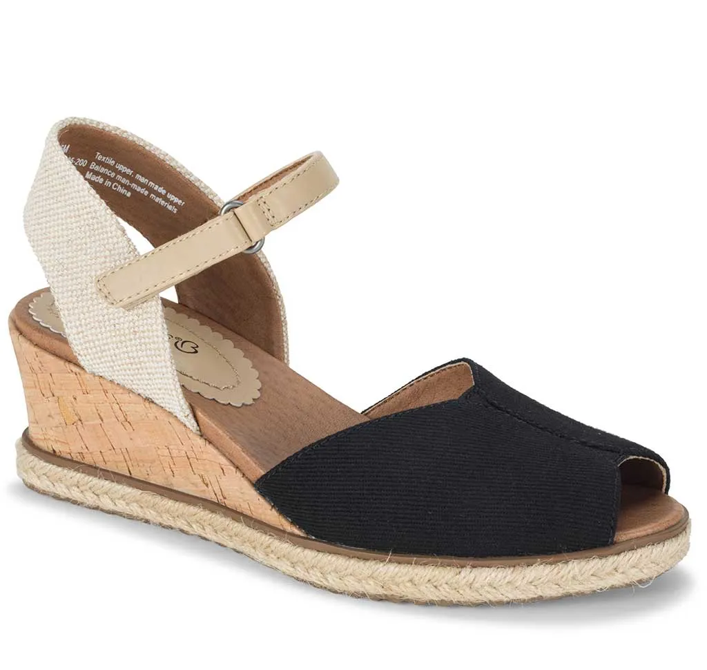Baretraps Women's Odetta