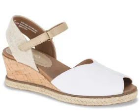 Baretraps Women's Odetta