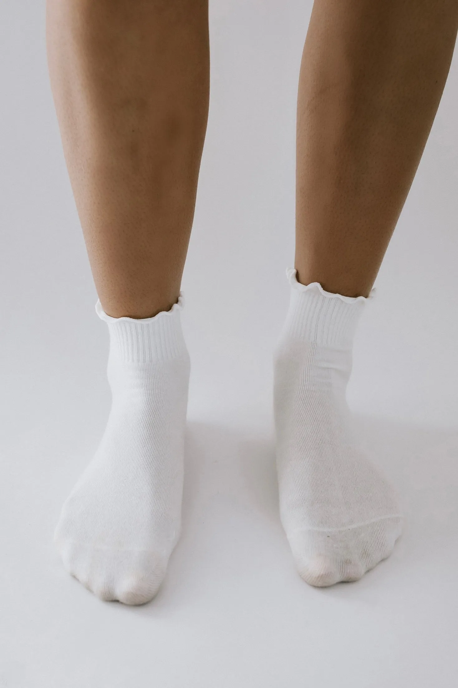 Mae Ruffled Ankle Sock - White