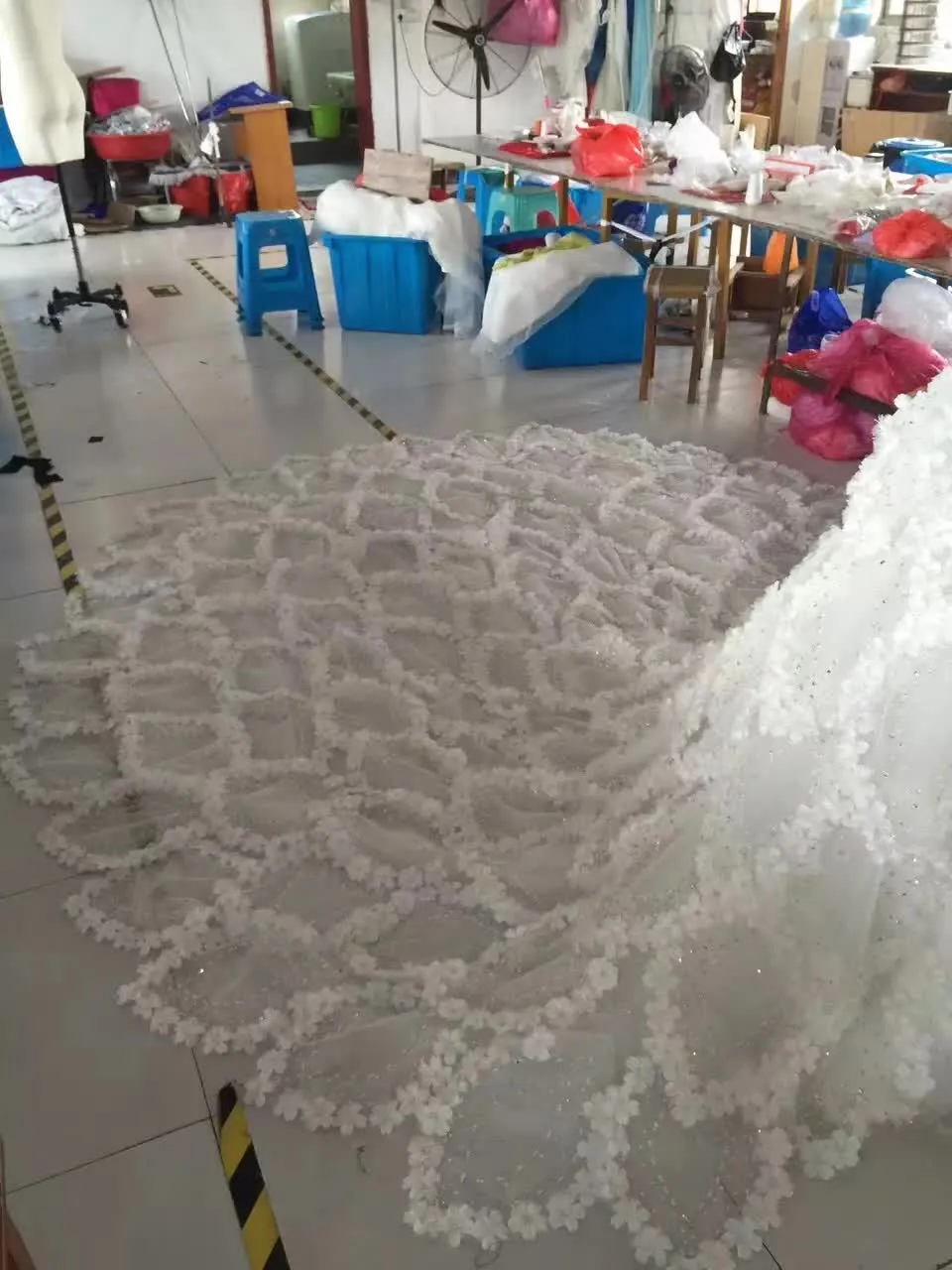 Siaoryne WD011 Luxury wedding Dress with Crystal Heavy Beading Long Sleeves Bridal Gown